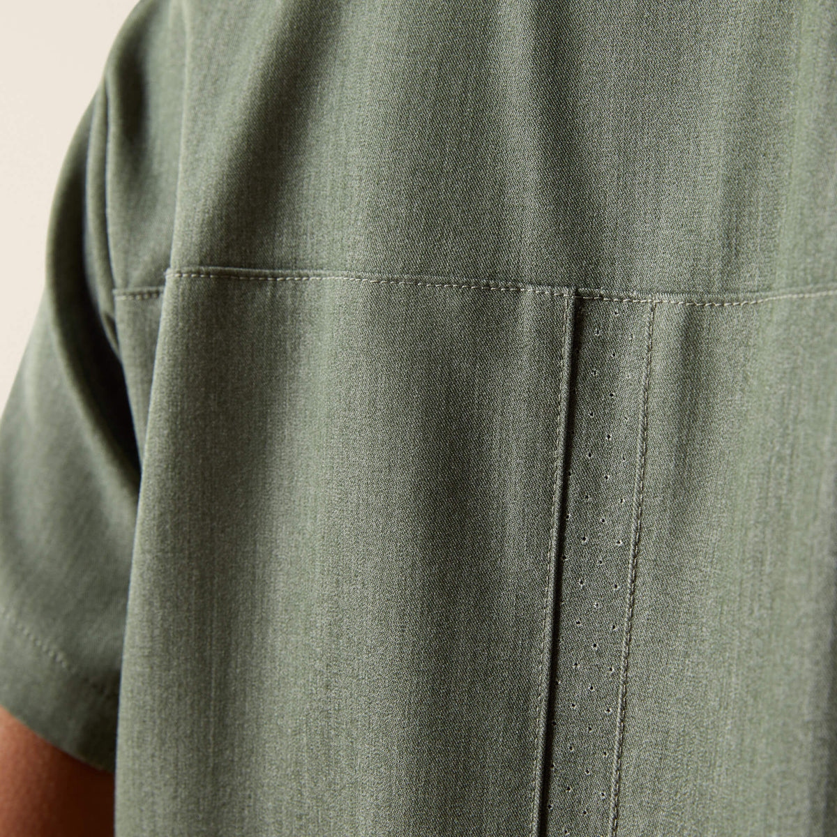 Ariat Trusted | Beth Basic Scrub Top