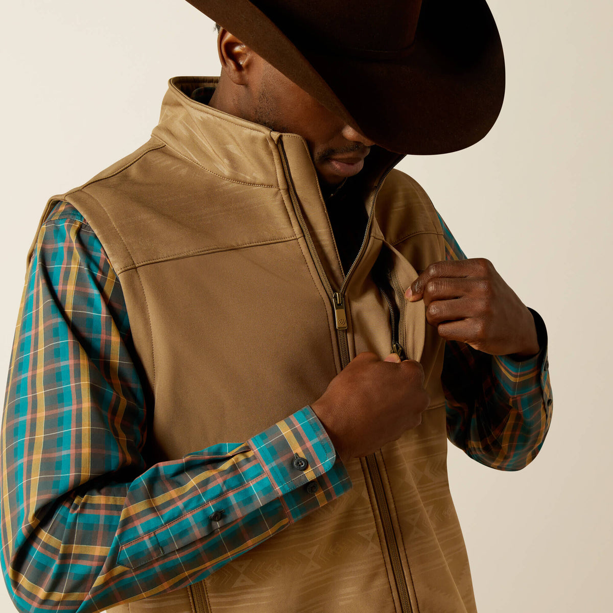 Ariat Essential | Vernon Softshell Vest
