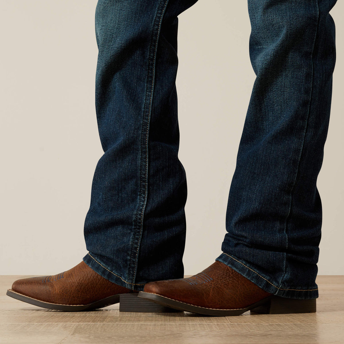 Ariat Great Value | B4 Relaxed Stretch Legacy Boot Cut Jean