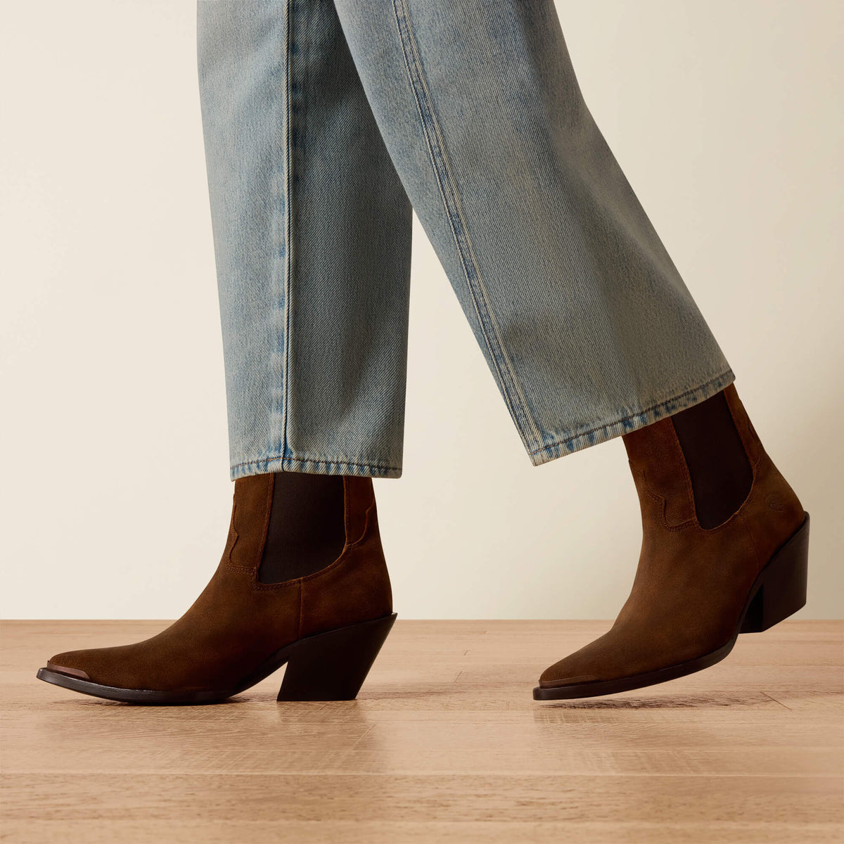 Ariat Premium | Ultra High Rise Jazmine Barrel Jeans