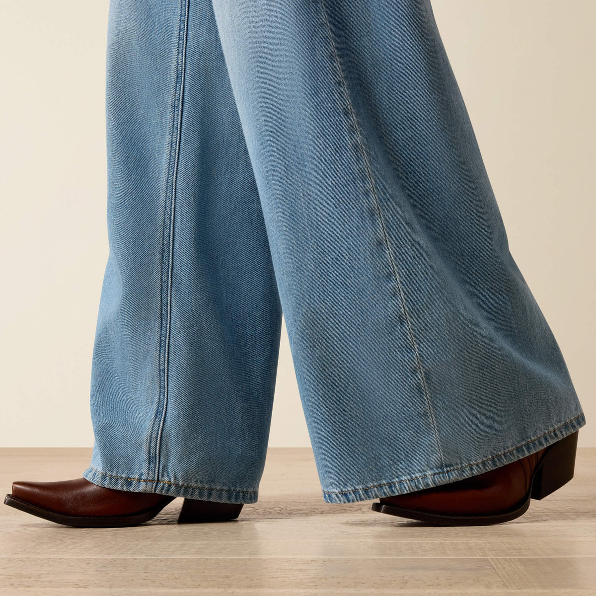 Ariat Latest | Ultra High Rise Calamity Comfort Wide Leg Jeans