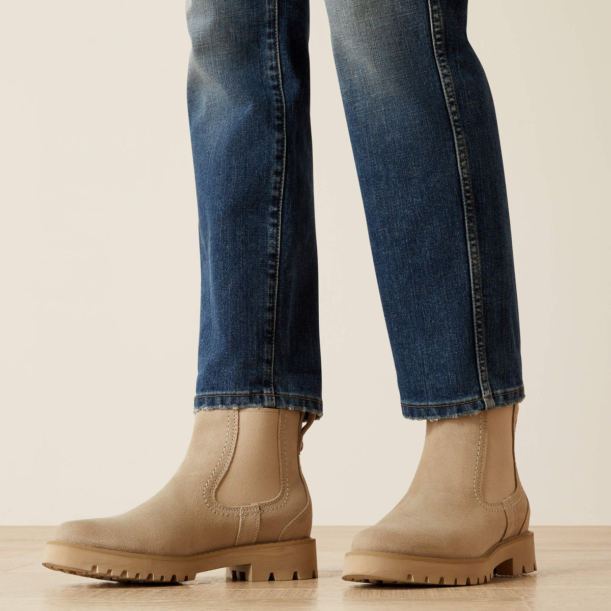 Ariat Essential | High Rise Bridle Slim Straight Leg Jeans