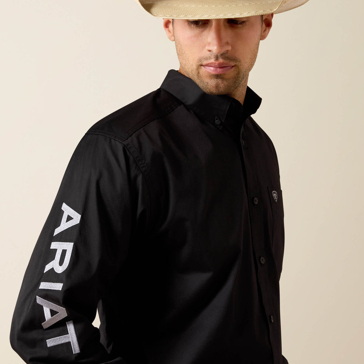 Ariat Best Seller | Team Logo Lightweight Twill Classic Fit Shirt