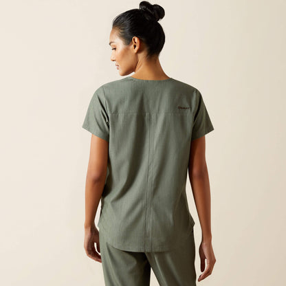 Ariat Trusted | Beth Basic Scrub Top