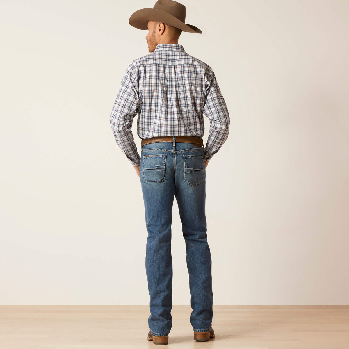 Ariat Classic | M7 Slim Ezra Straight Jean