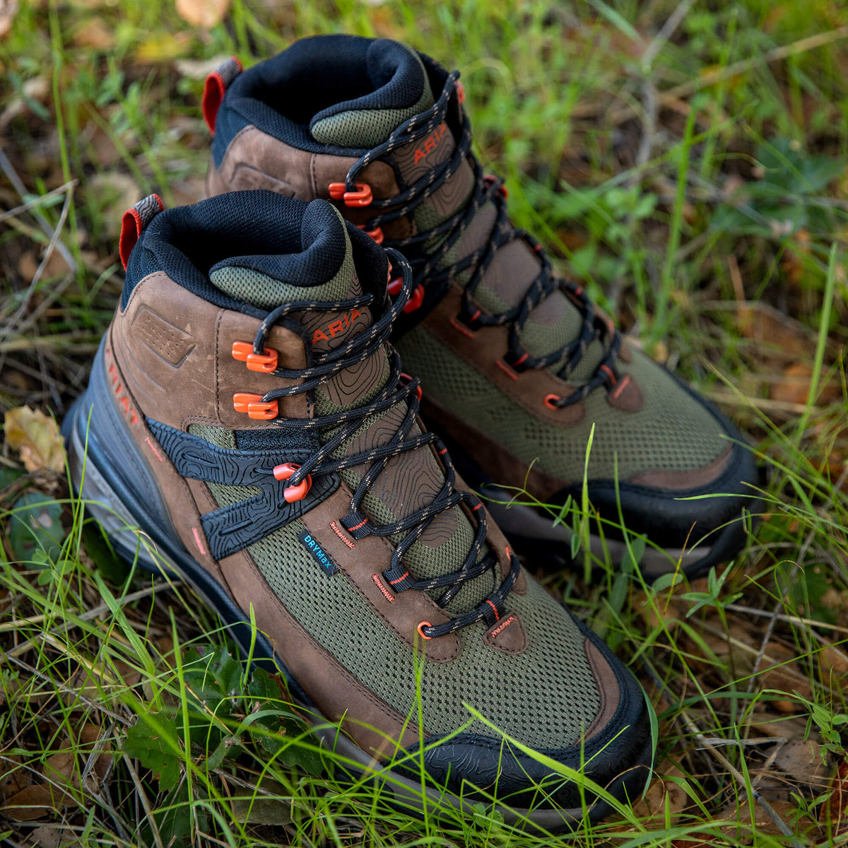 Ariat Customer Favorite | Traverse Mid Waterproof Hiking Boot