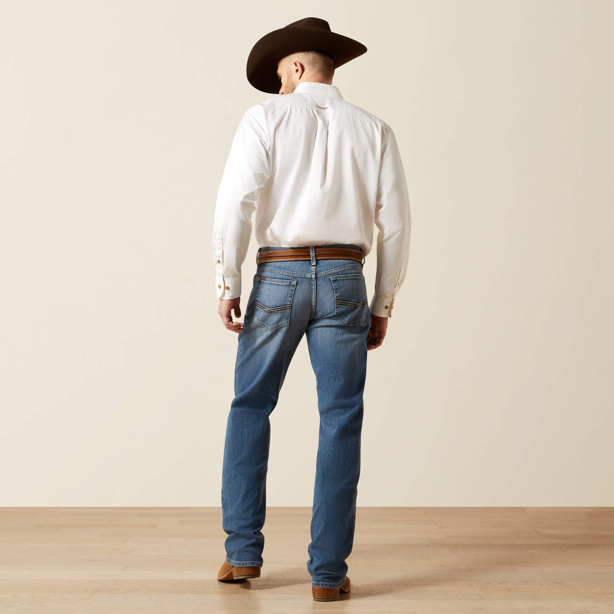 Ariat Essential | M2 Relaxed Stretch Legacy Boot Cut Jean