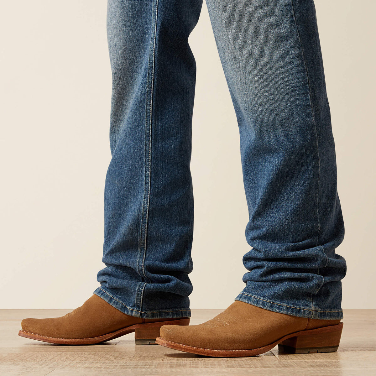 Ariat Essential | M2 Relaxed Stretch Legacy Boot Cut Jean