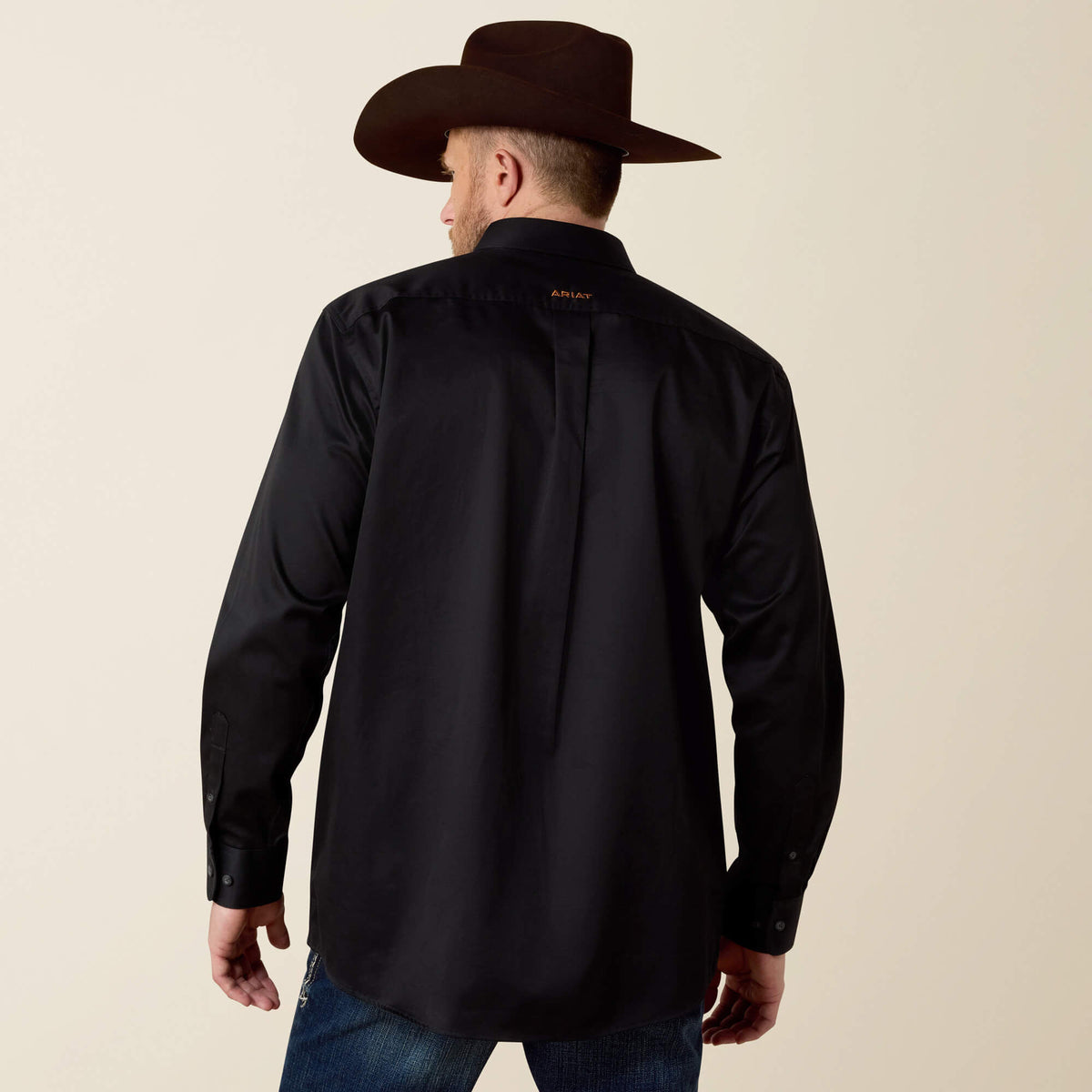 Ariat Value | Solid Twill Classic Fit Shirt