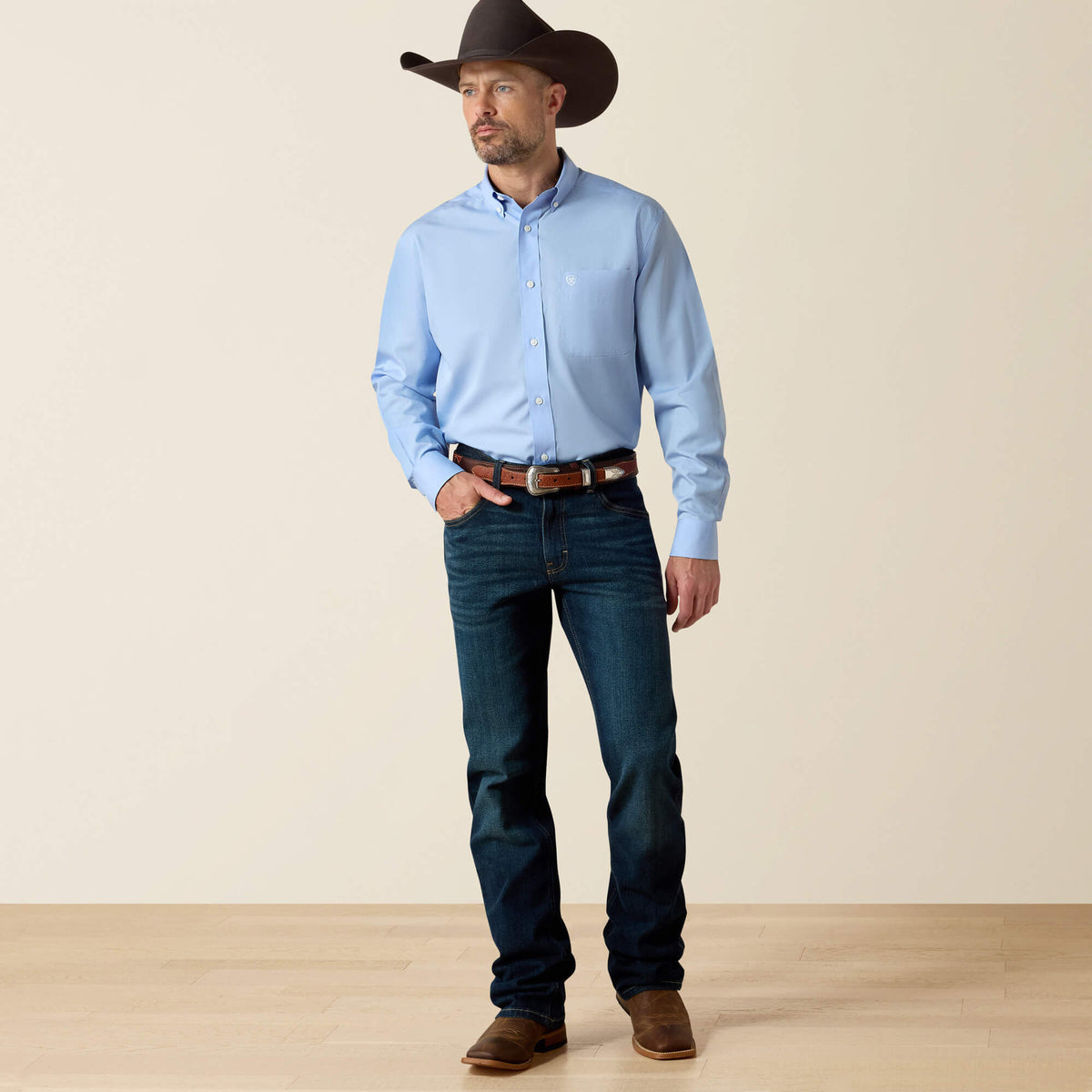 Ariat Signature | Wrinkle Free Solid Classic Fit Shirt