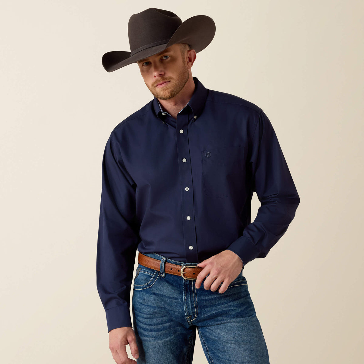 Ariat Premium | Wrinkle Free Solid Classic Fit Shirt
