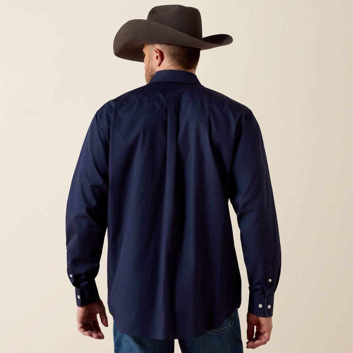 Ariat Premium | Wrinkle Free Solid Classic Fit Shirt