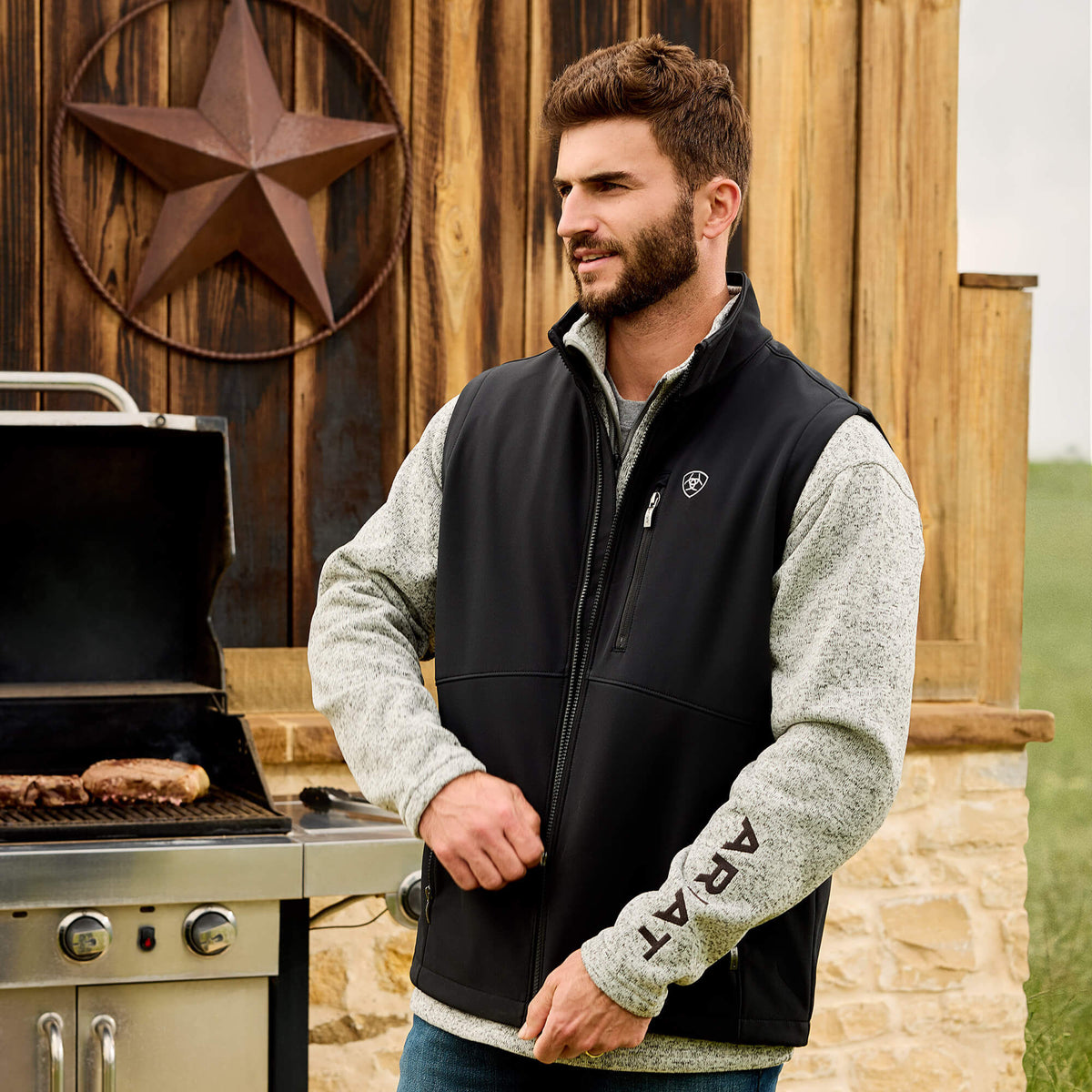 Ariat Exclusive | Logo Softshell Vest