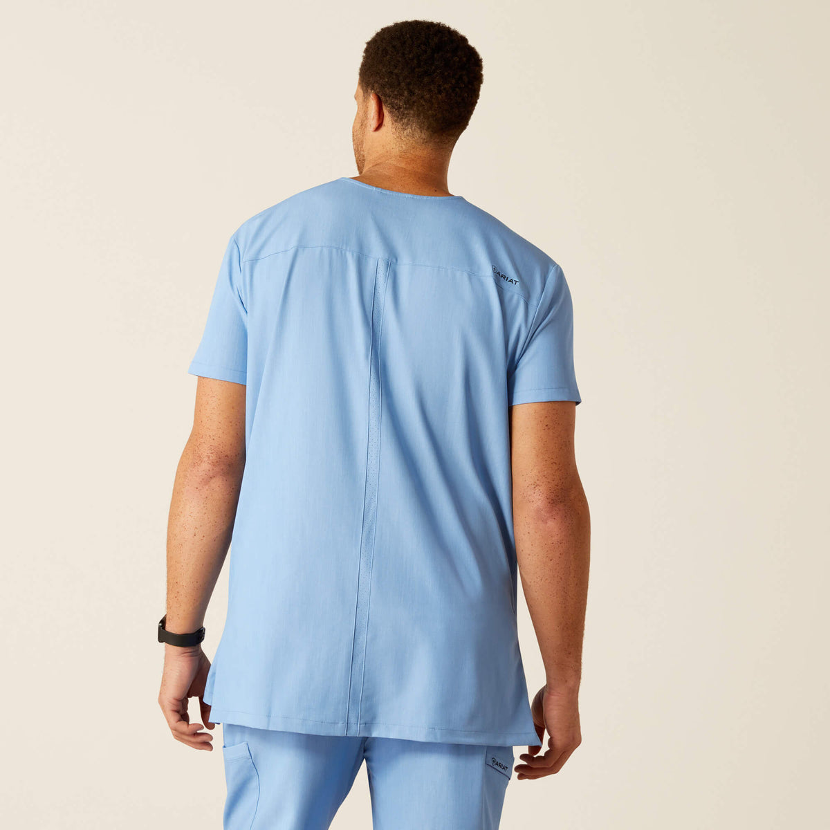 Ariat Quality | Derham 6 Pocket Scrub Top