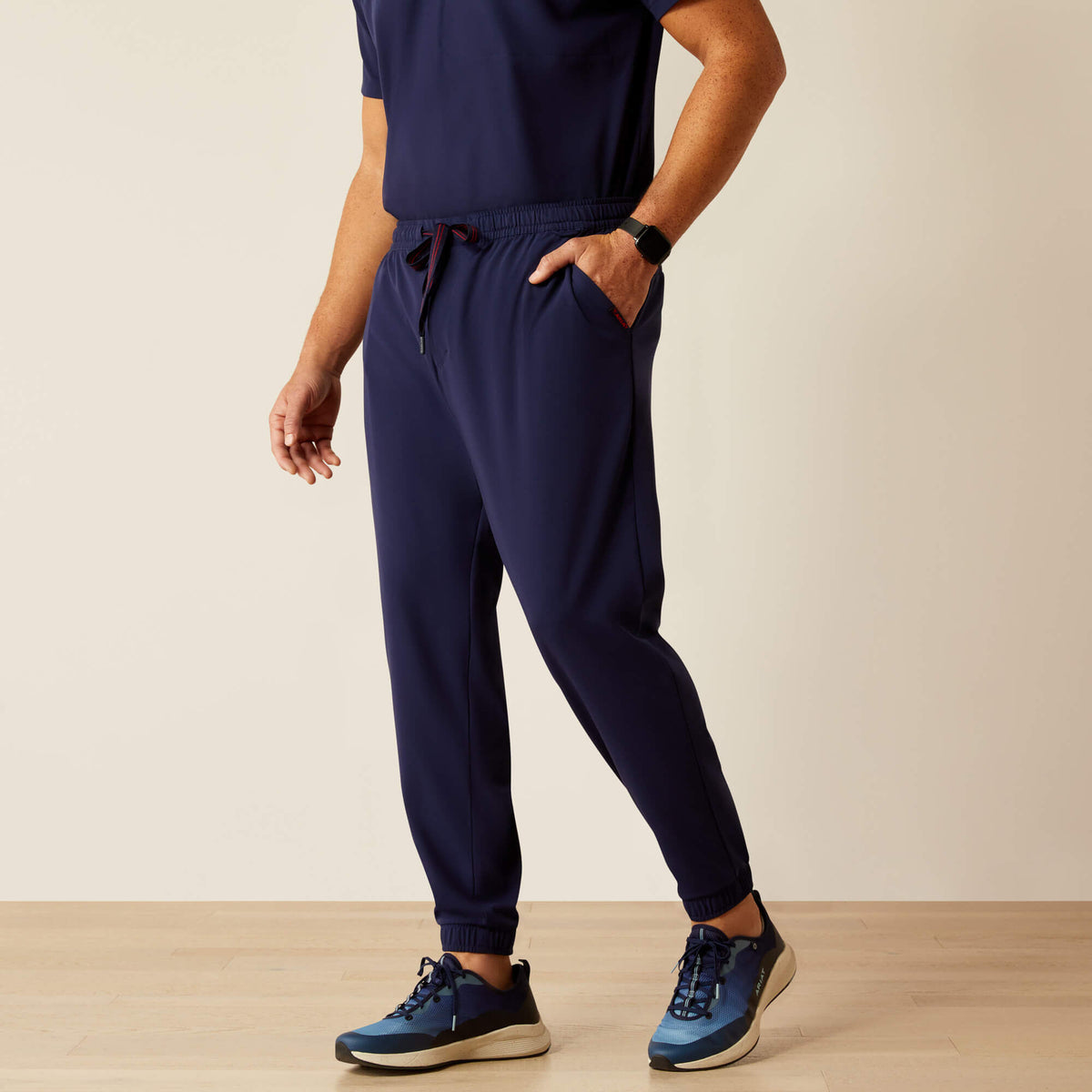 Ariat Essential | Drew Cargo Stretch Jogger Scrub Pant