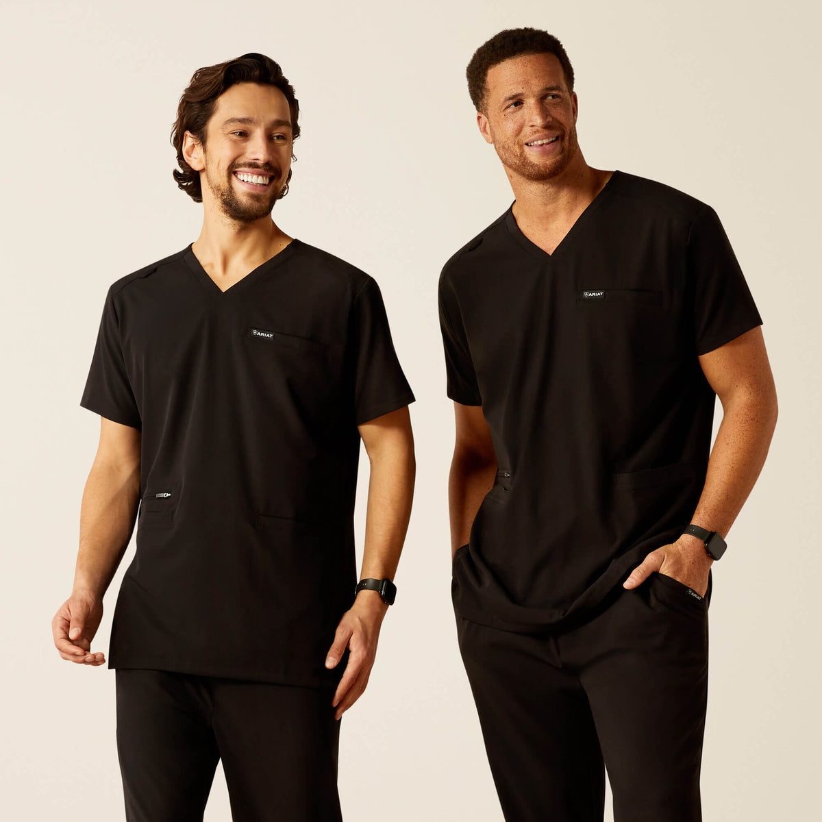 Ariat Premium | Derham 6 Pocket Scrub Top