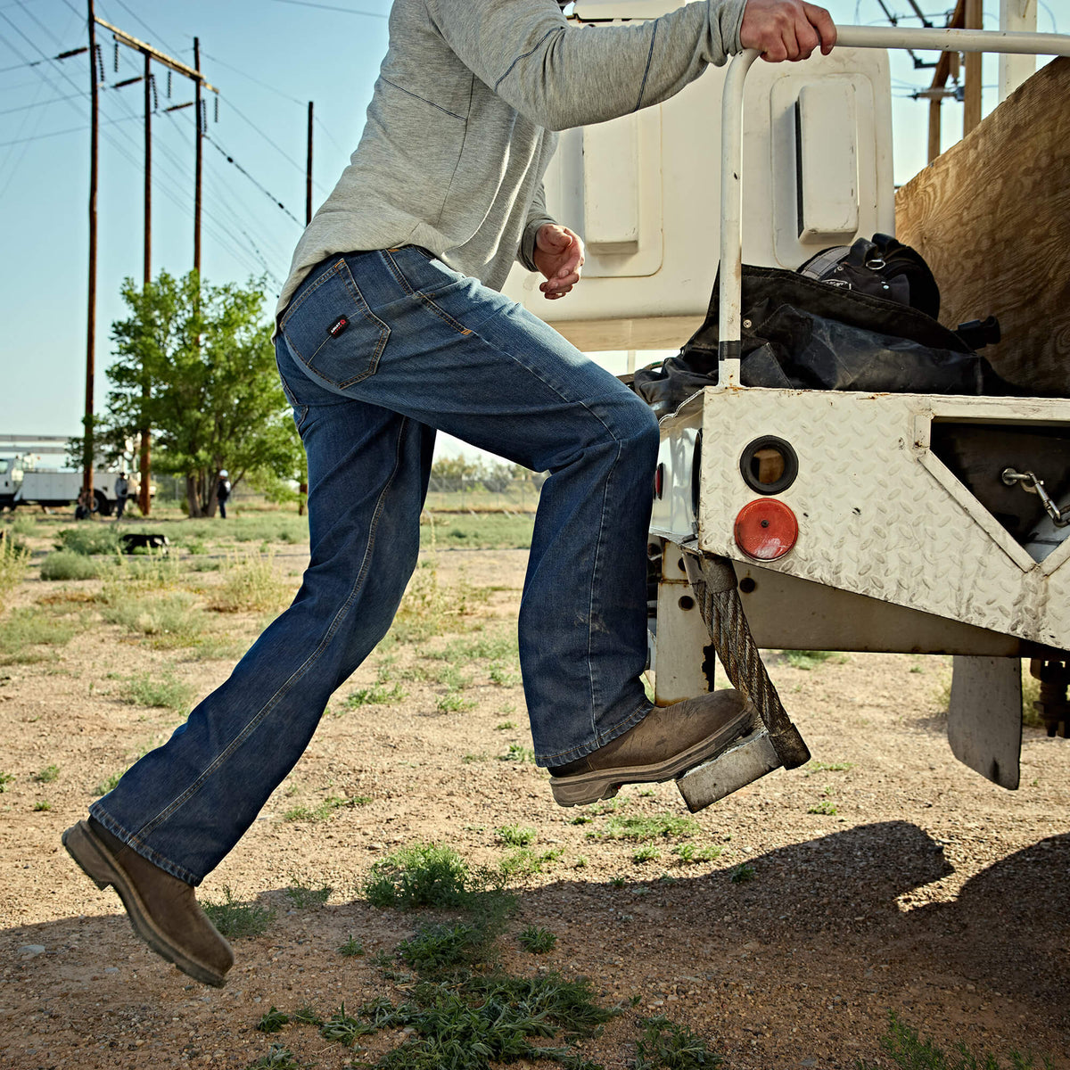 Ariat Value | FR M5 Straight Enduro DuraStretch Straight Leg Jeans