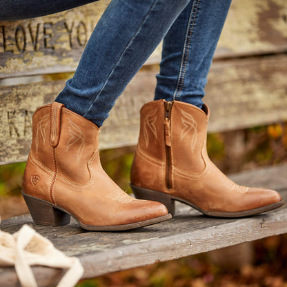 Ariat Featured | Darlin Western Boot