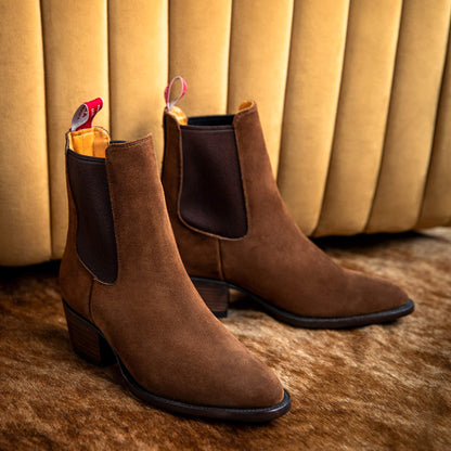 Ariat Value | Bench Made Eleanor Almond Toe Chelsea Boot