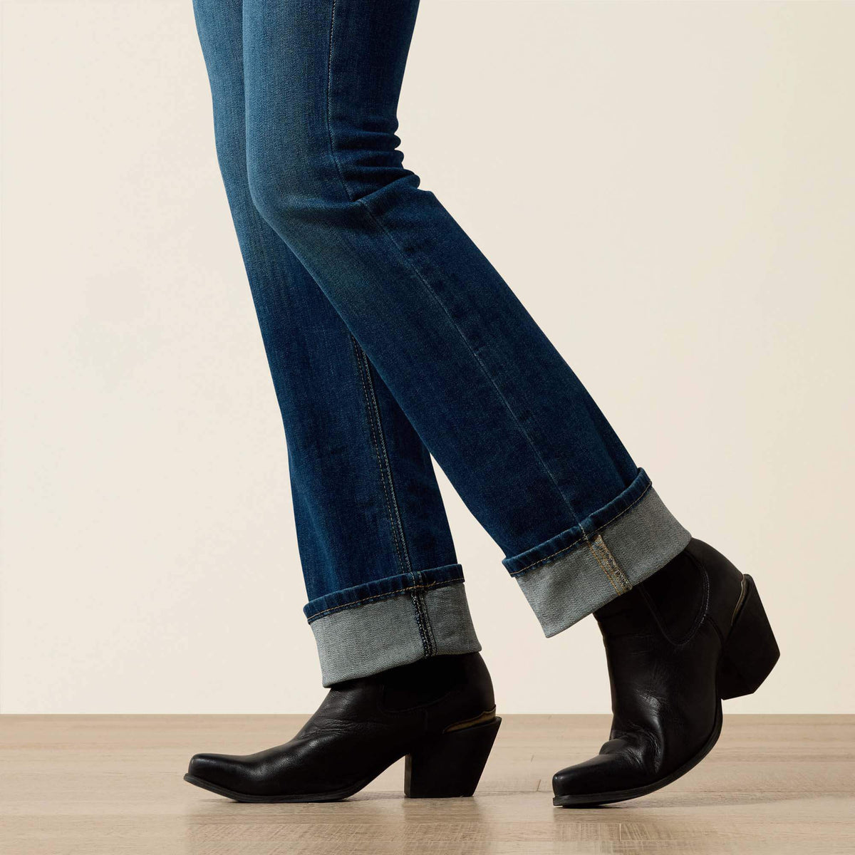 Ariat Featured | Perfect Rise Abby Straight Leg Jean