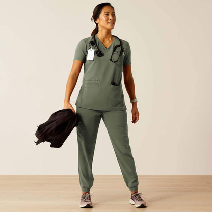 Ariat Smart Buy | Clara 6 Pocket Scrub Top