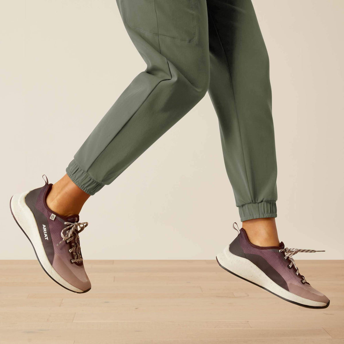 Ariat Signature | Blackwell Cargo Stretch Jogger Scrub Pant