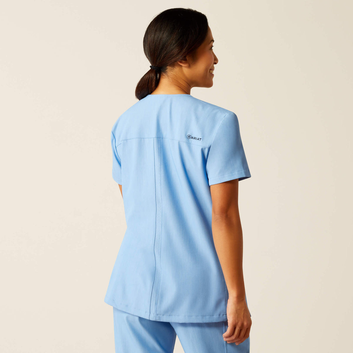 Ariat Customer Favorite | Clara 6 Pocket Scrub Top