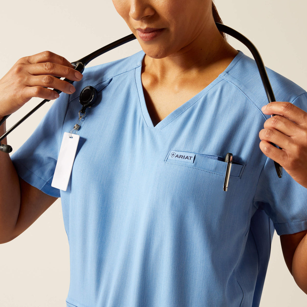 Ariat Customer Favorite | Clara 6 Pocket Scrub Top