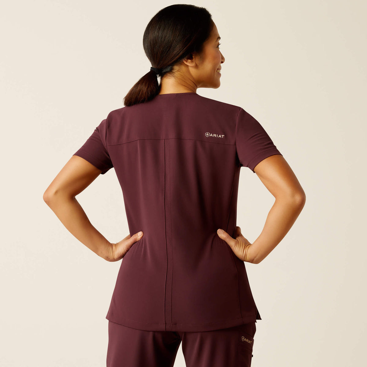 Ariat Best Seller | Clara 6 Pocket Scrub Top