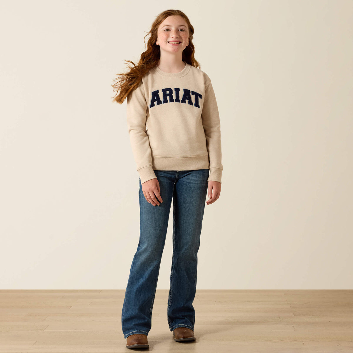 Ariat Classic | Logo Arch Sweatshirt