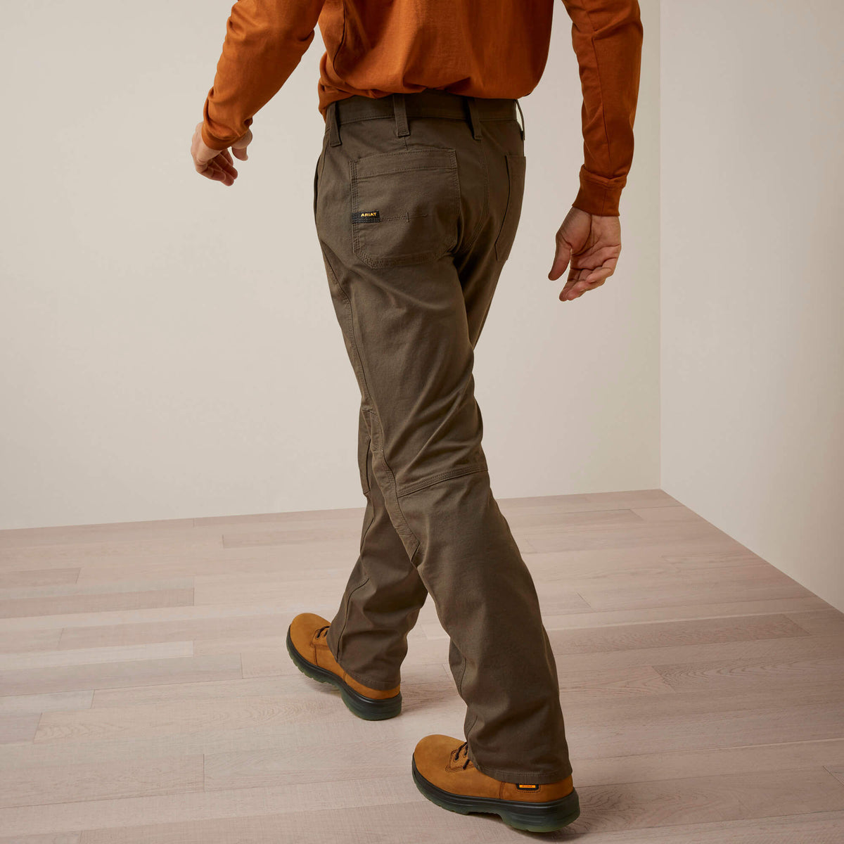 Ariat Discount | Rebar M5 Straight Made Tough Knee Guardian Straight