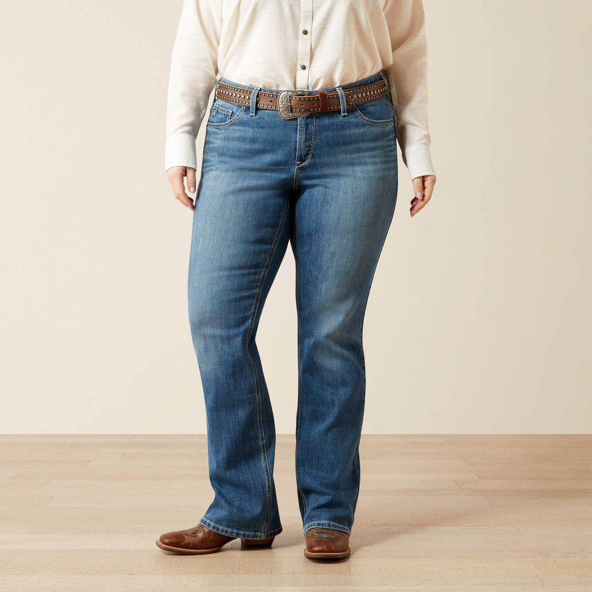Ariat Great Value | Mid Rise Aisha Boot Cut Jean