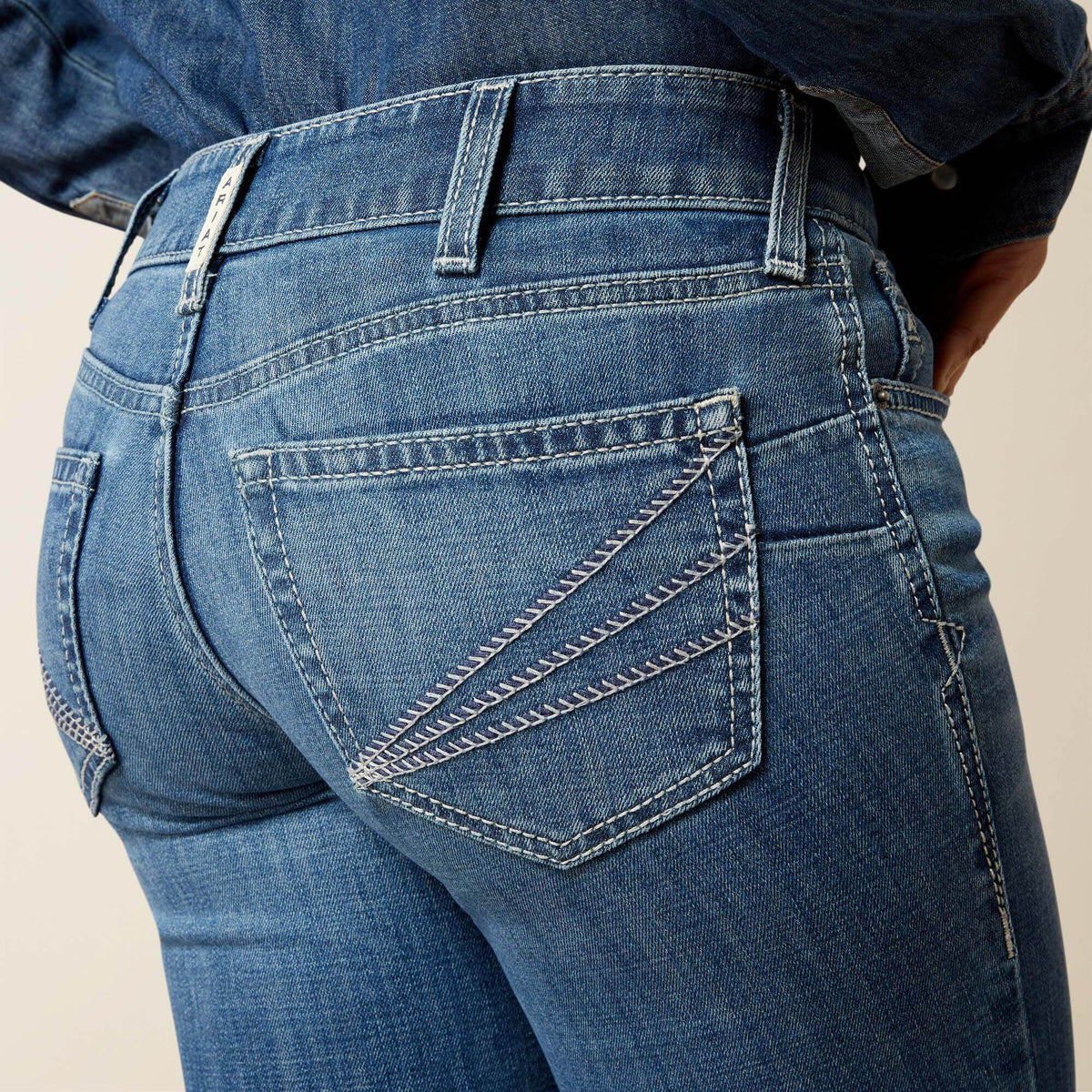 Ariat Great Value | Mid Rise Aisha Boot Cut Jean