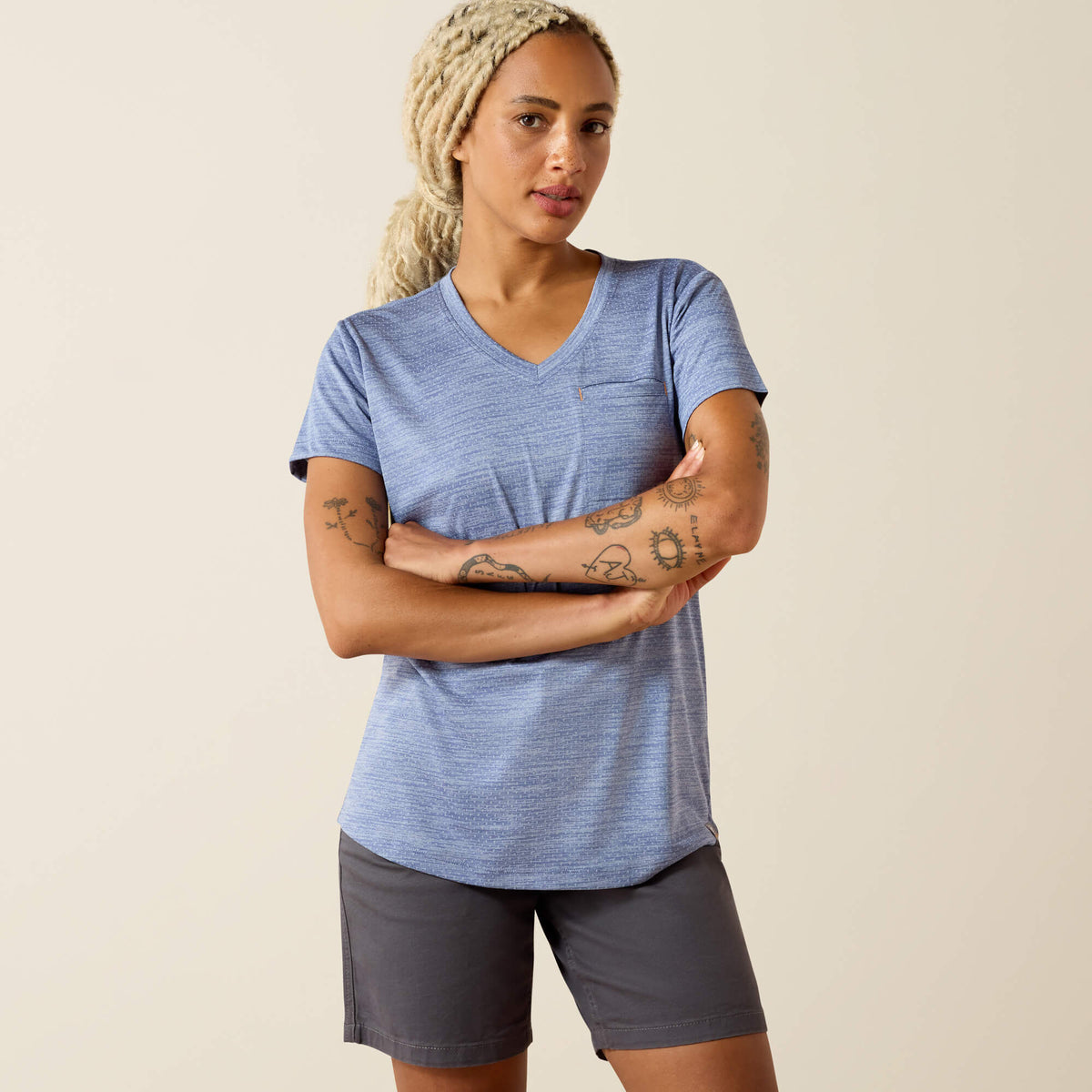 Ariat Signature | Rebar Evolution Mother V-Neck T-Shirt