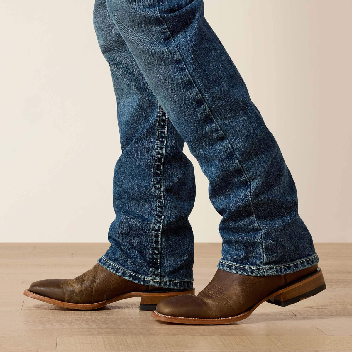 Ariat Top Pick | M2 Traditional Relaxed Grayson Boot Cut Jean