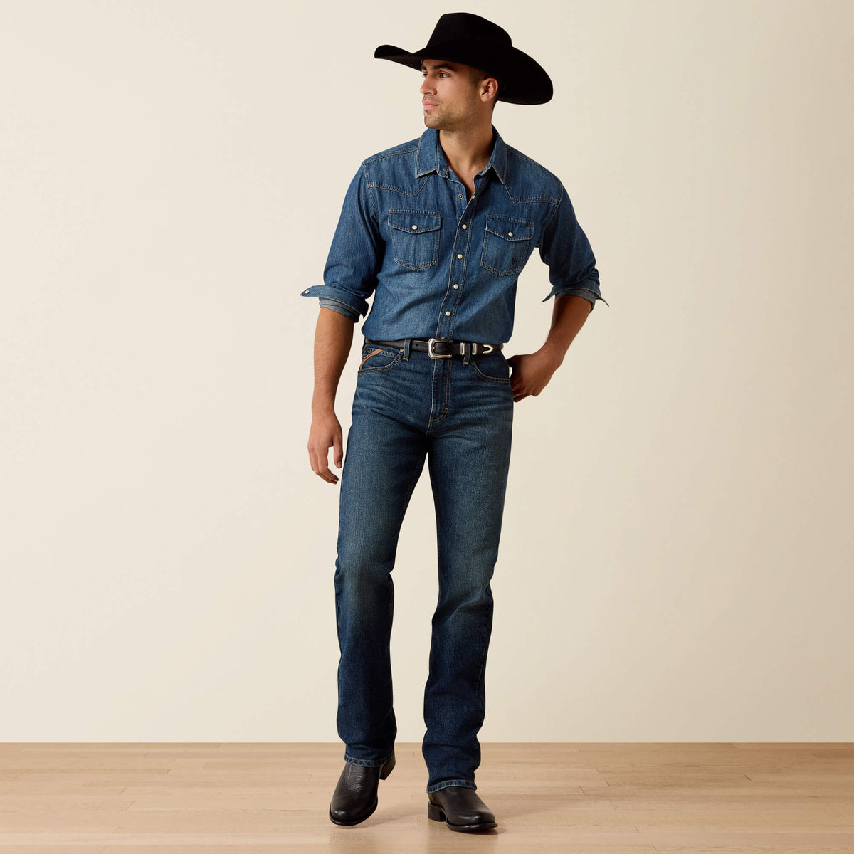 Ariat Trending | M7 Slim Ray Classic Rise Pro Series Straight Leg Jeans