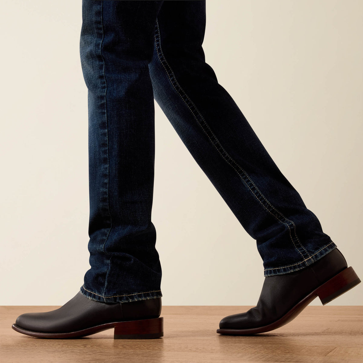 Ariat Trending | M8 Modern Carlington Slim Straight Leg Jeans