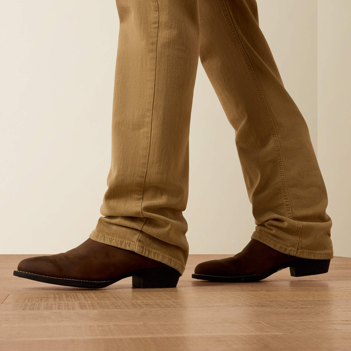 Ariat Classic | M5 Straight Oliver Straight Leg Jeans
