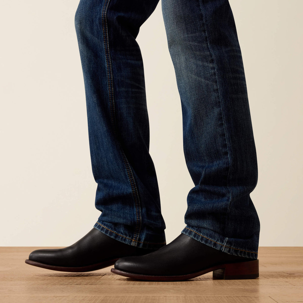 Ariat Classic | M7 Slim Adam Classic Rise Straight Leg Jeans