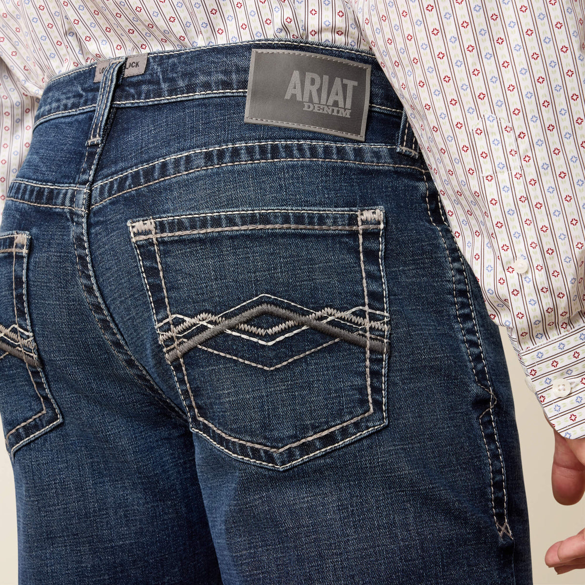 Ariat Discount | M4 Relaxed Landon Straight Leg Jeans