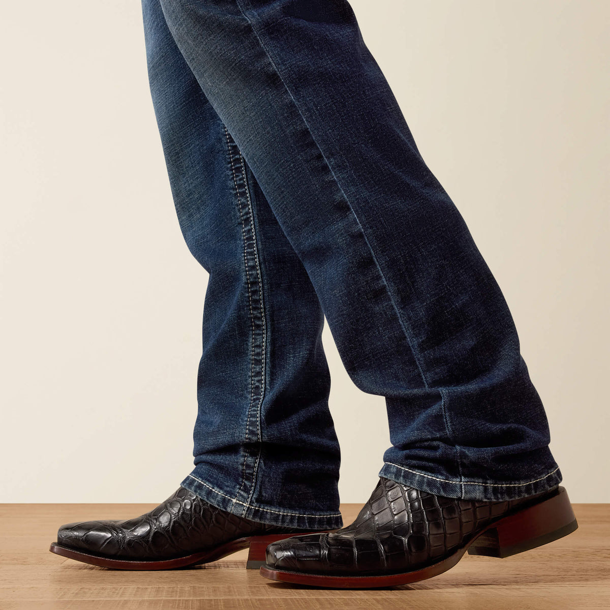 Ariat Discount | M4 Relaxed Landon Straight Leg Jeans