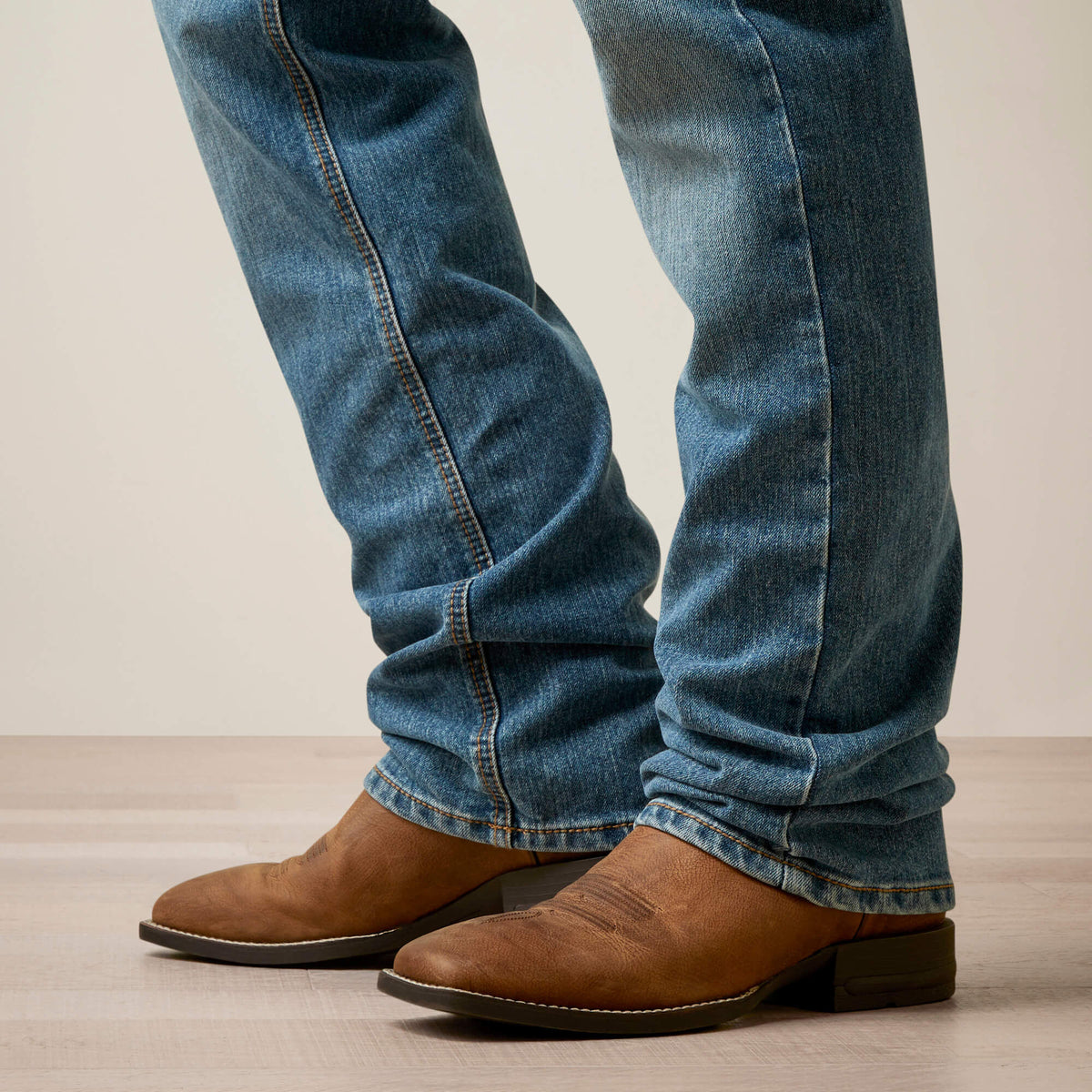 Ariat Signature | M5 Straight Hansen Straight Jean