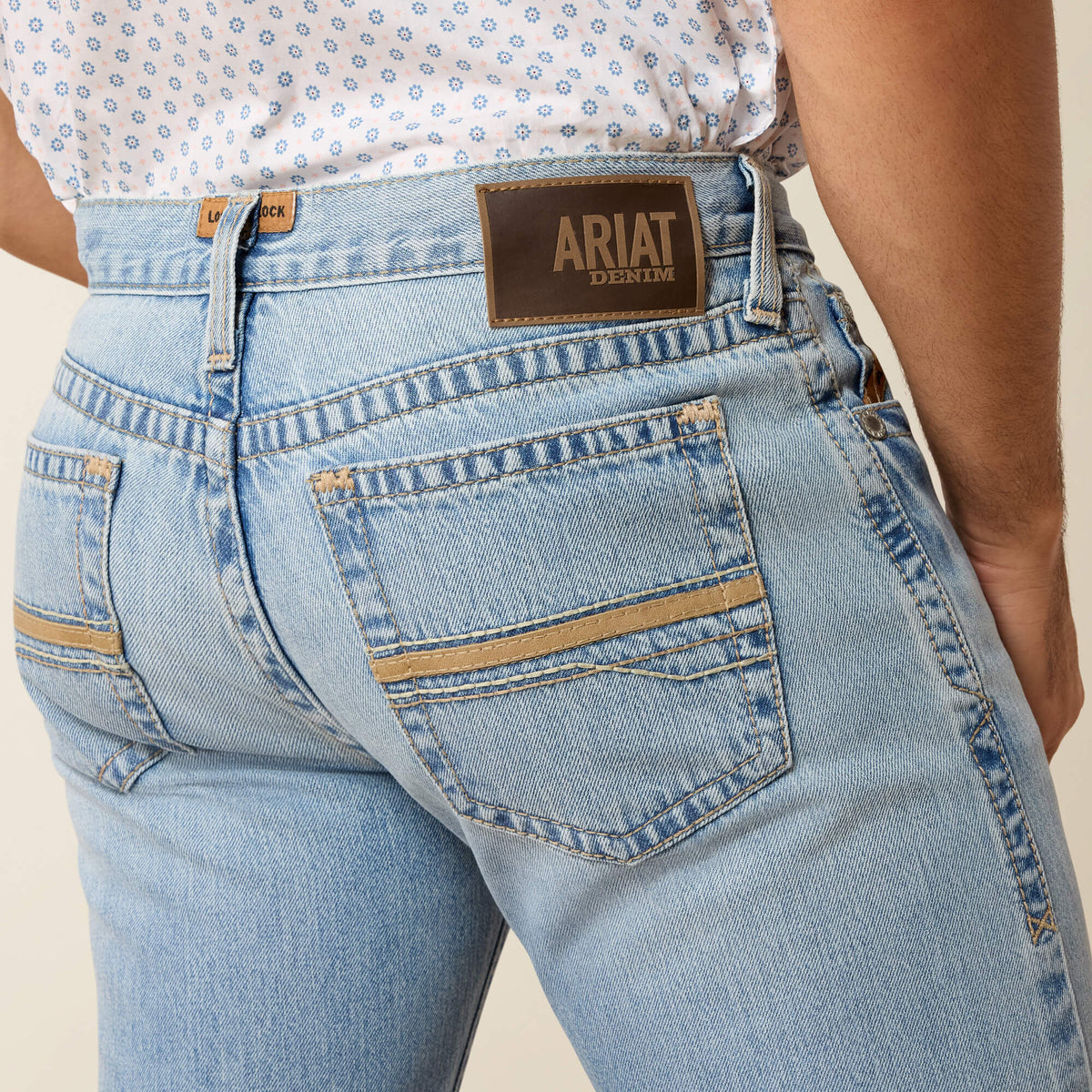 Ariat Essential | M7 Slim Jackson Straight Leg Jeans