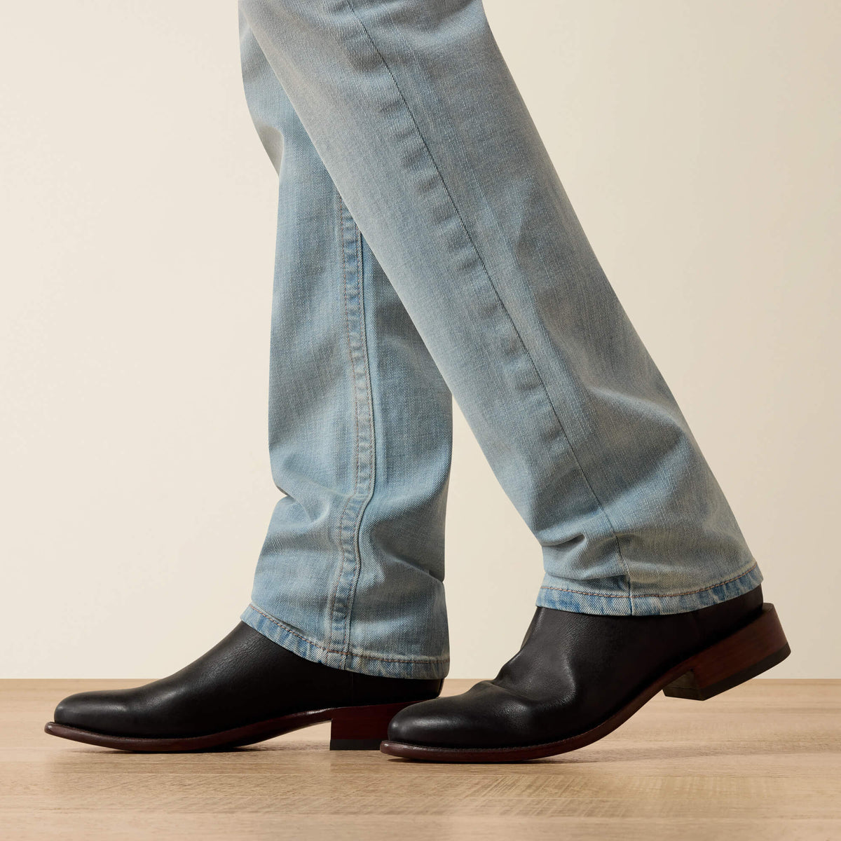 Ariat Everyday | M8 Modern Hank Slim Straight Leg Jeans