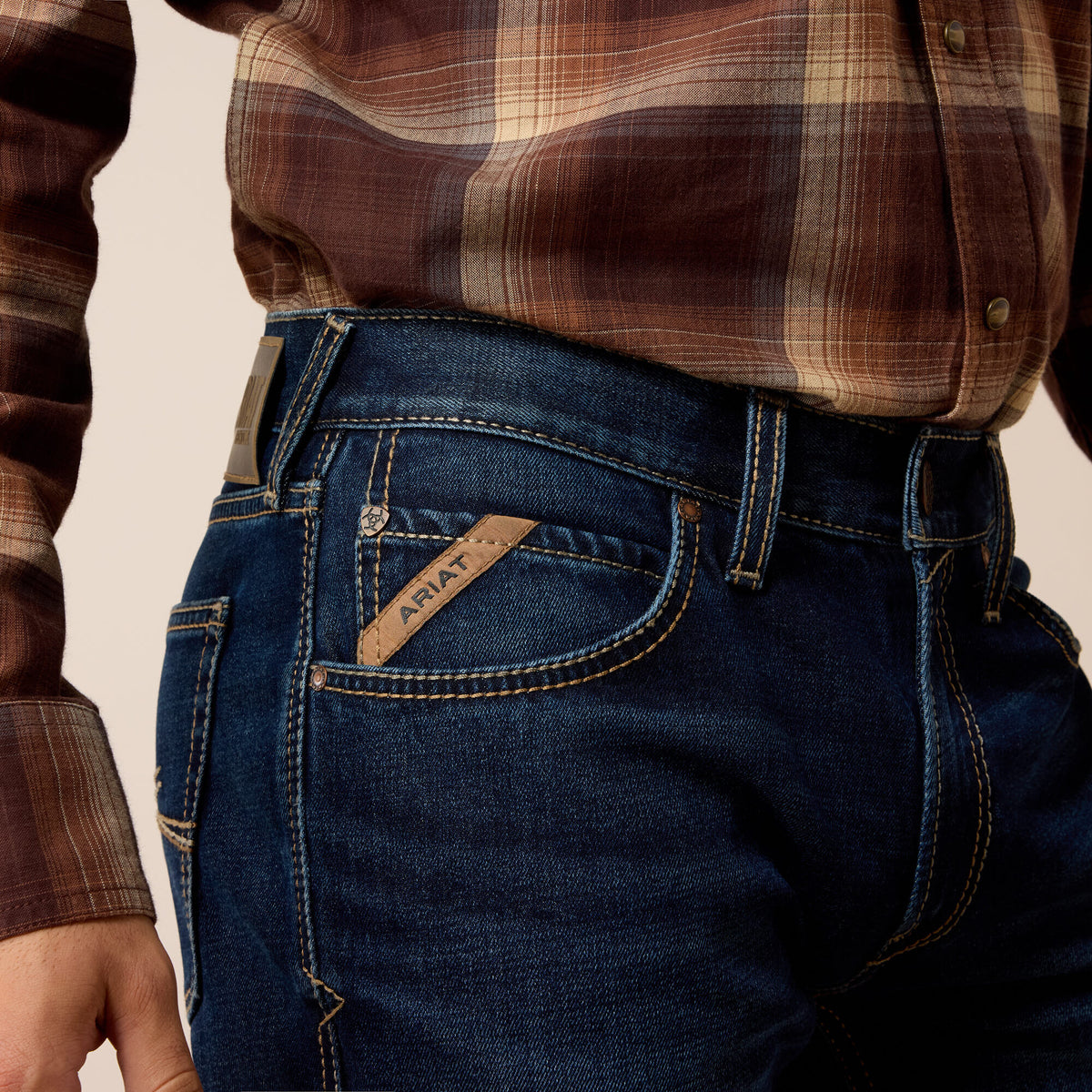 Ariat Classic | M5 Straight Acclimatize Gideon Straight Leg Jean