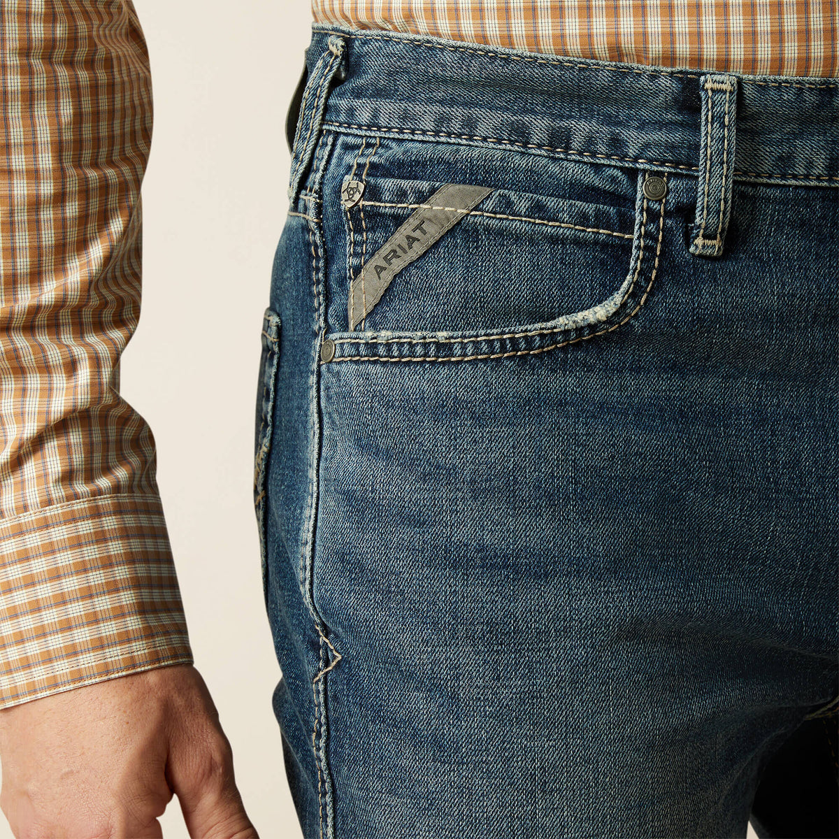 Ariat Discount | M7 Slim Sawyer Classic Rise Straight Leg Jeans