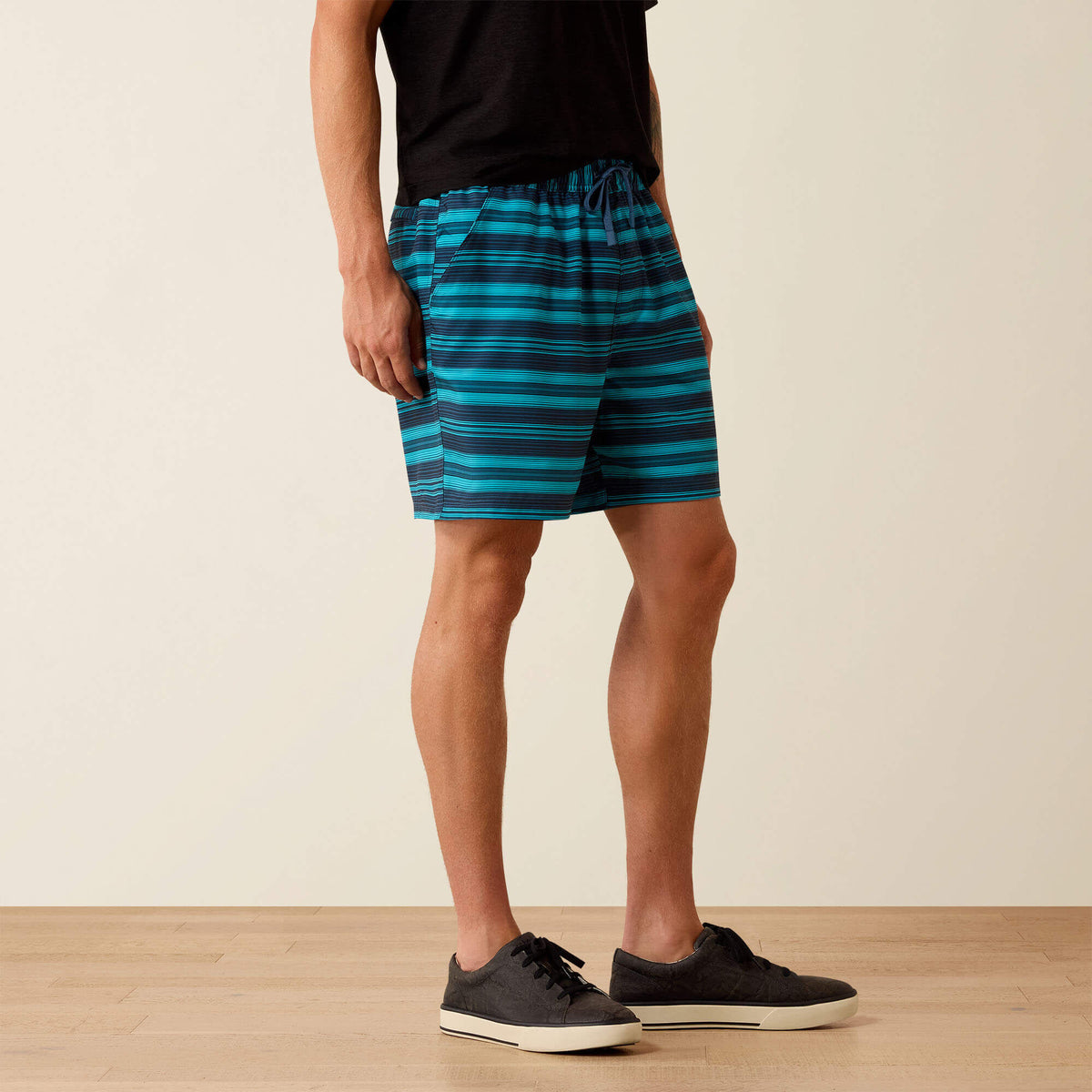 Ariat New | The Weekender 6" Shorts