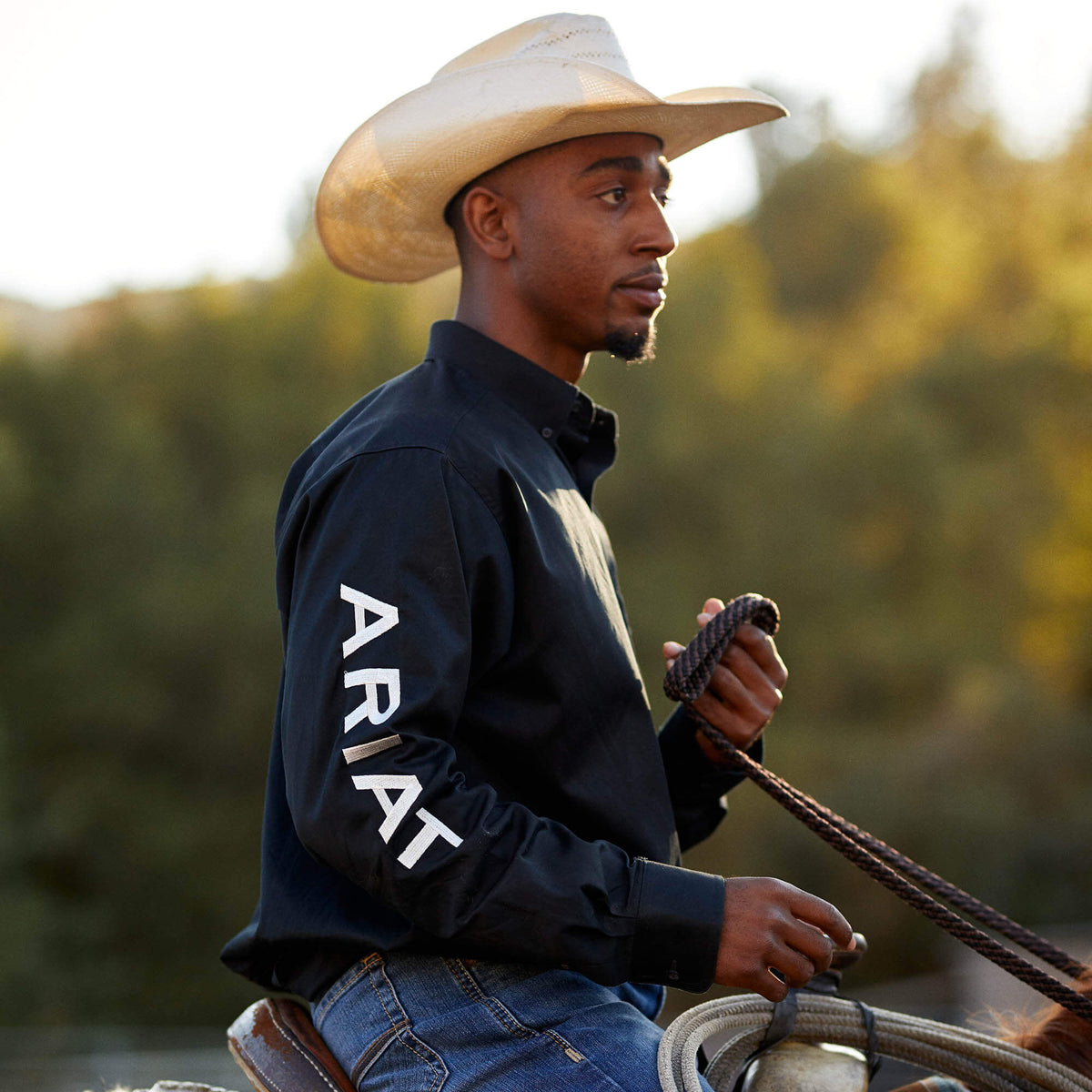 Ariat Exclusive | Team Logo Twill Fitted Shirt