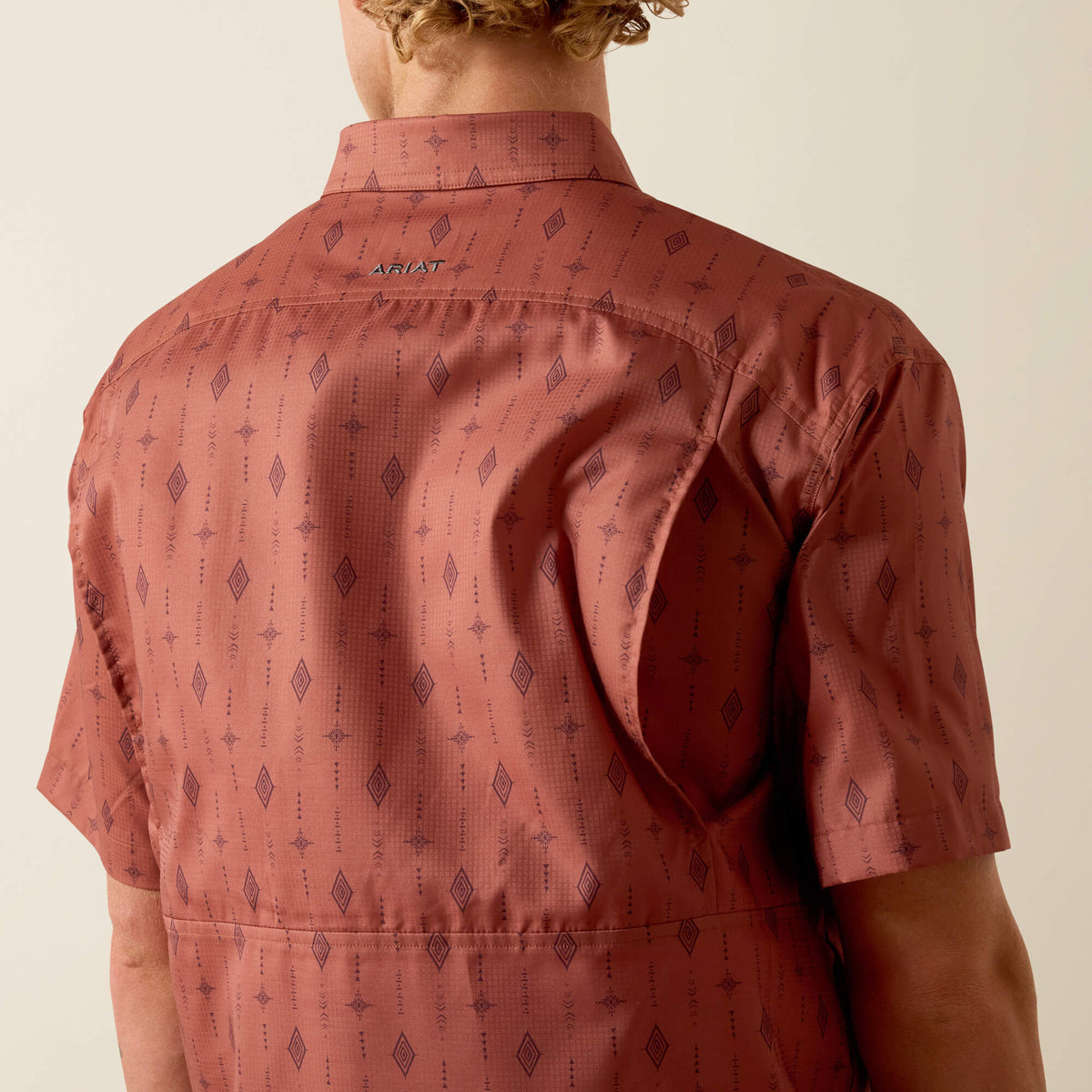 Ariat Exclusive | Printed VentTEK Classic Fit Shirt