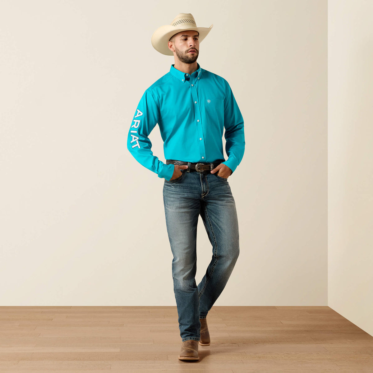 Ariat Great Value | Team Logo Lightweight Twill Classic Fit Shirt